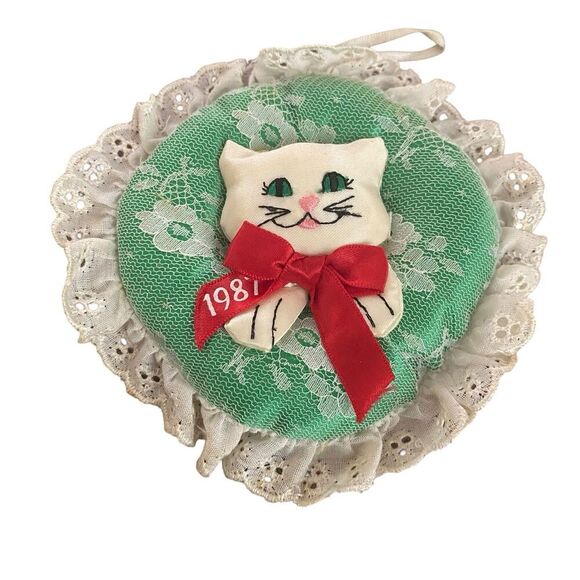 Other - Vintage Fancy Feast 1987 Cat Christmas Ornament White Satin Dated